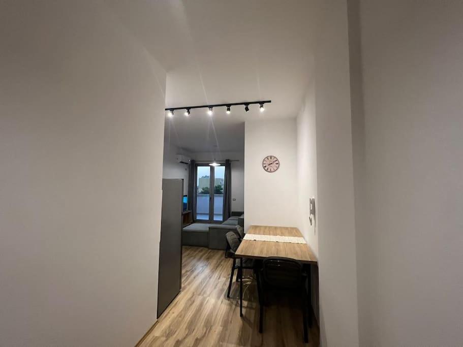 Thyamis Apartment Тирана Экстерьер фото