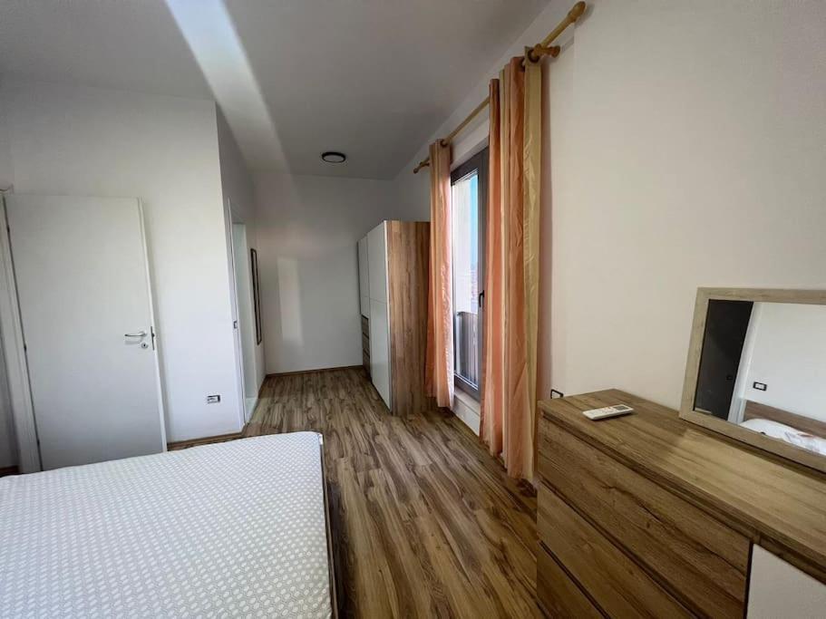 Thyamis Apartment Тирана Экстерьер фото