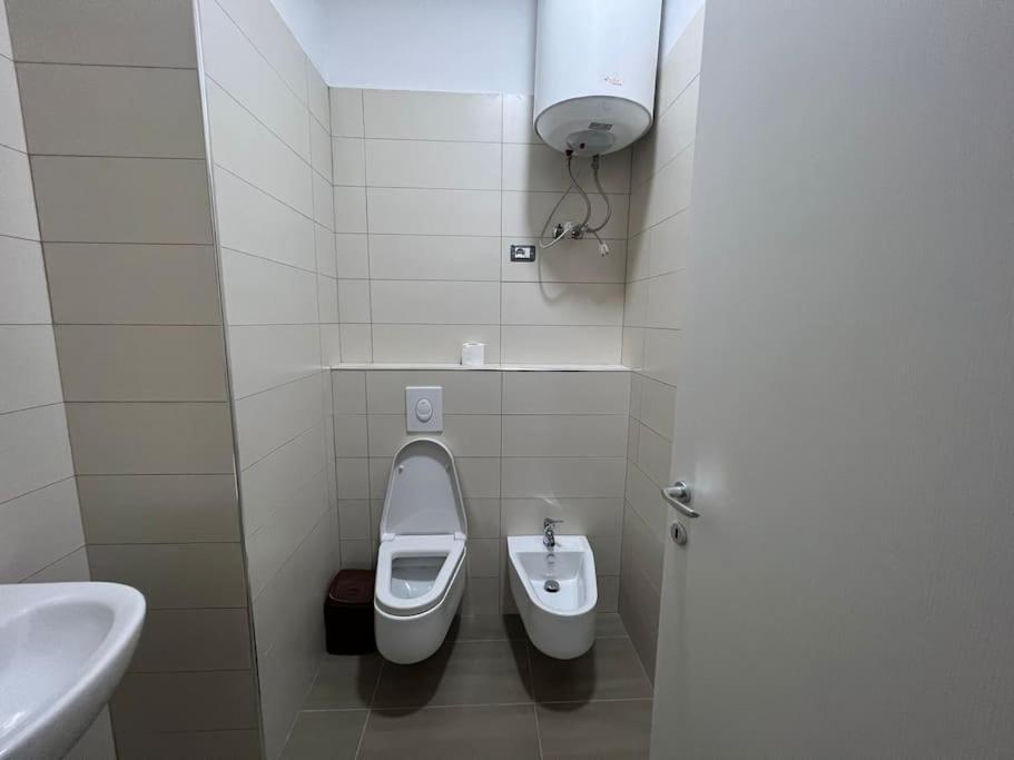 Thyamis Apartment Тирана Экстерьер фото