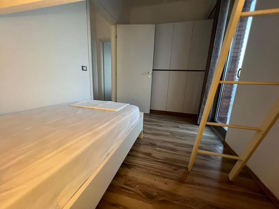 Thyamis Apartment Тирана Экстерьер фото