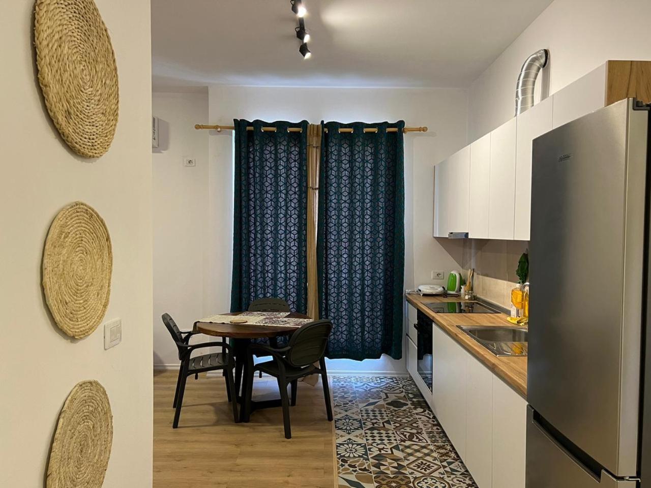 Thyamis Apartment Тирана Экстерьер фото