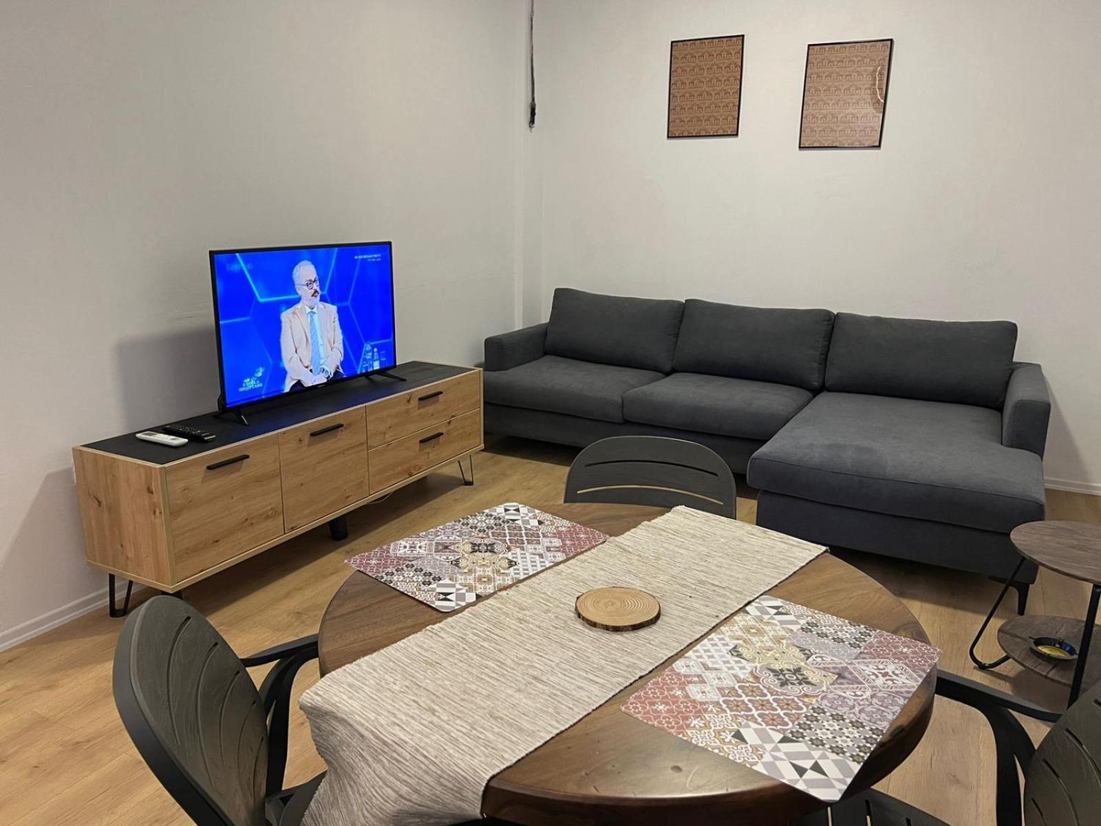 Thyamis Apartment Тирана Экстерьер фото