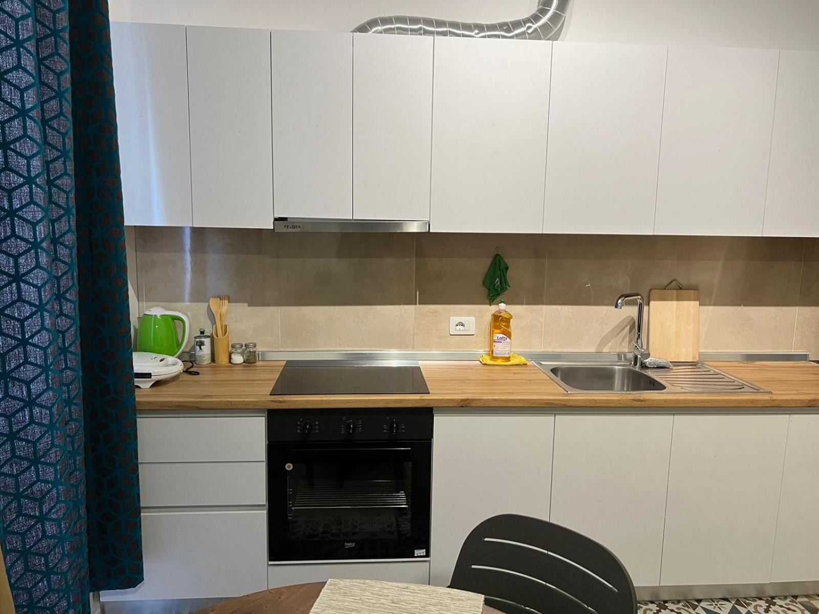 Thyamis Apartment Тирана Экстерьер фото