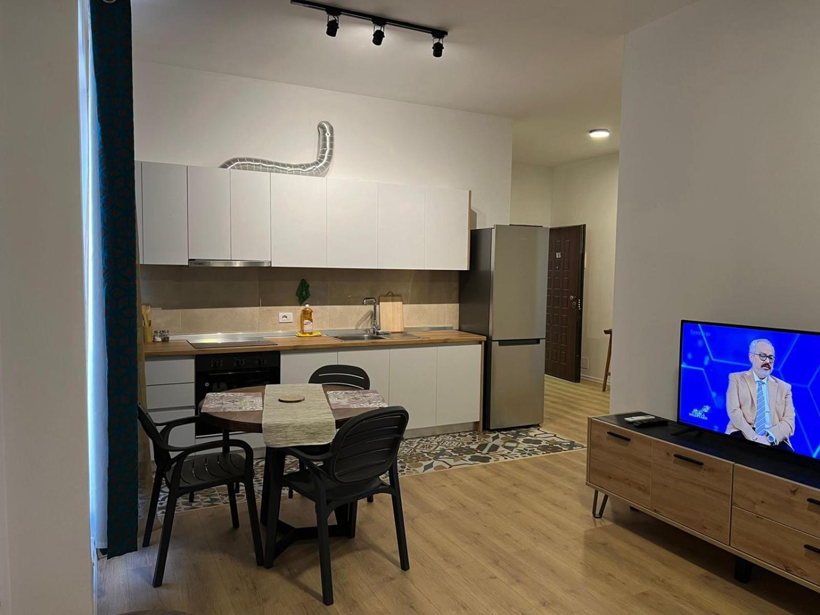 Thyamis Apartment Тирана Экстерьер фото
