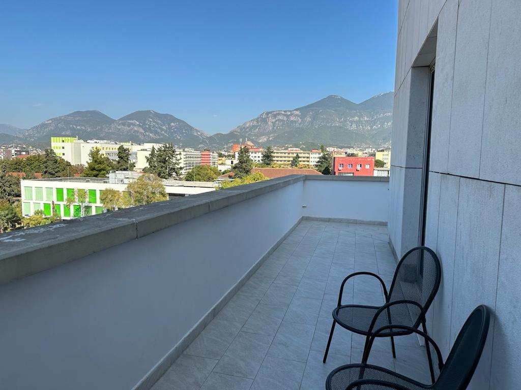 Thyamis Apartment Тирана Экстерьер фото