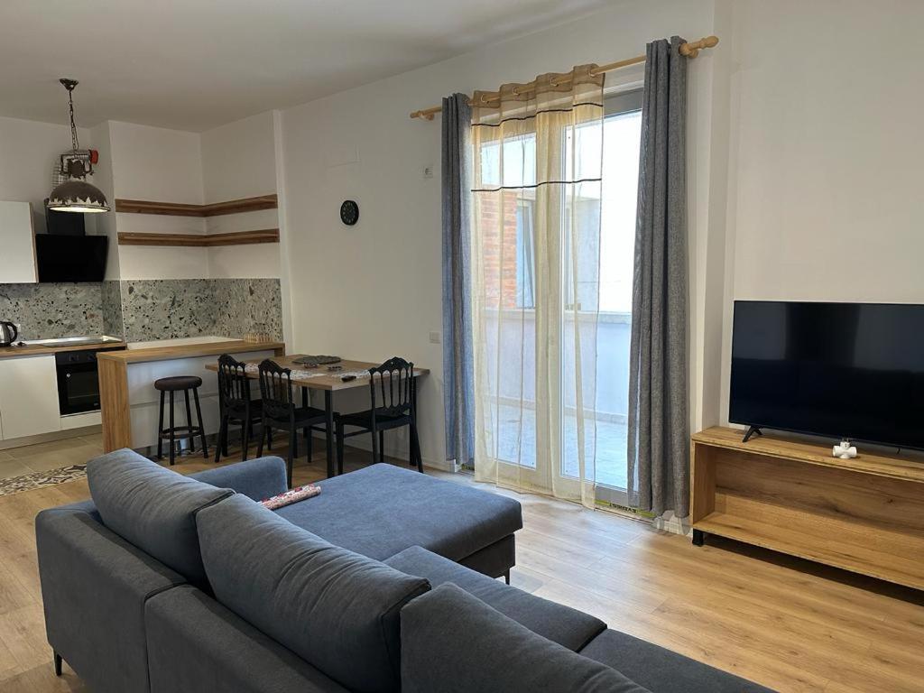 Thyamis Apartment Тирана Экстерьер фото
