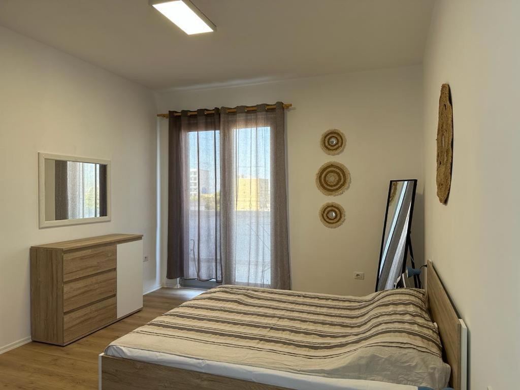 Thyamis Apartment Тирана Экстерьер фото
